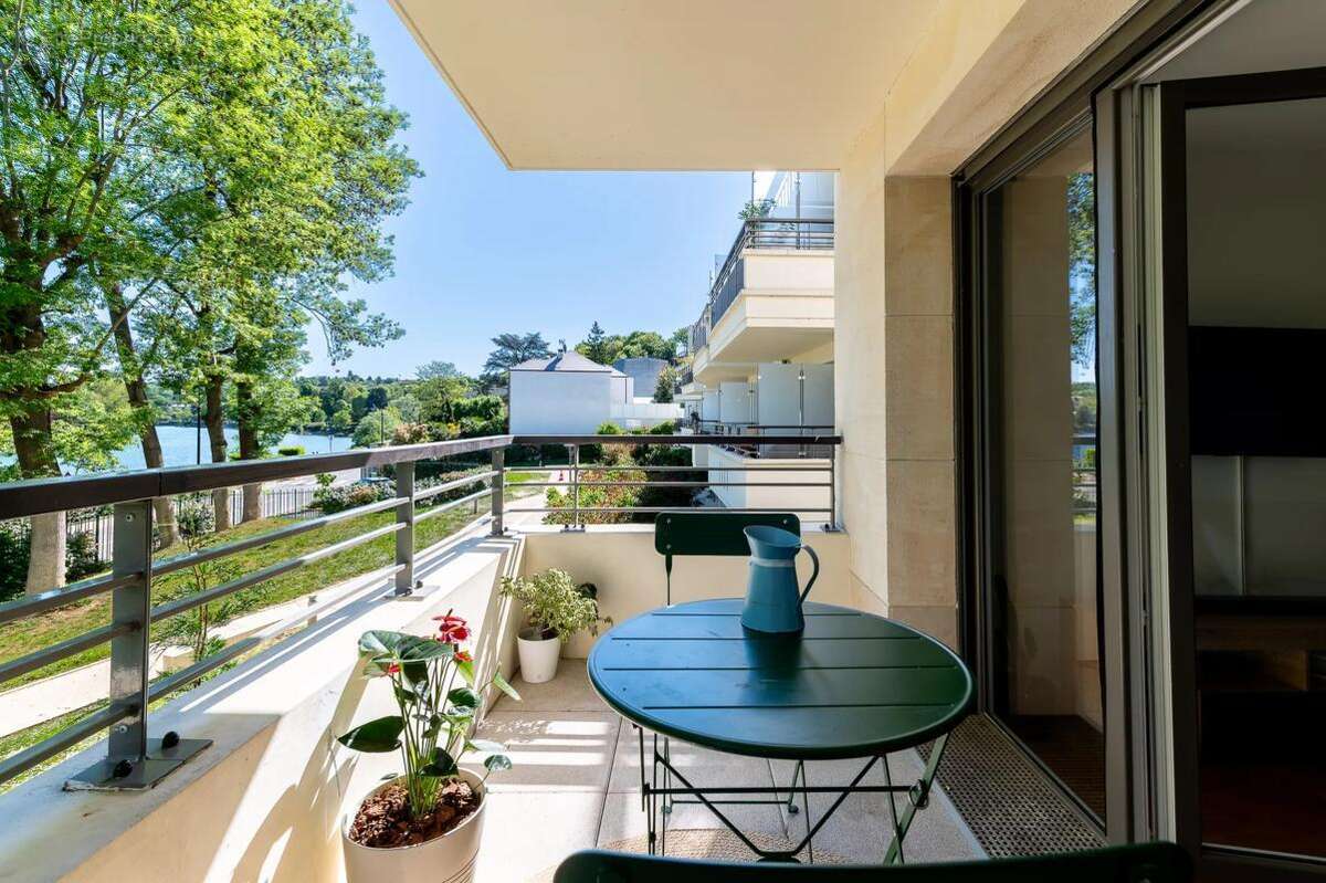 Appartement à BRY-SUR-MARNE