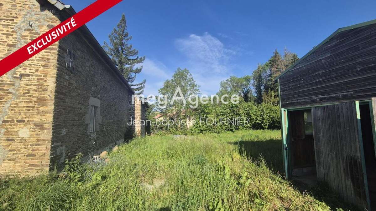 Maison en pierre à rénover – Tanville - photo 7