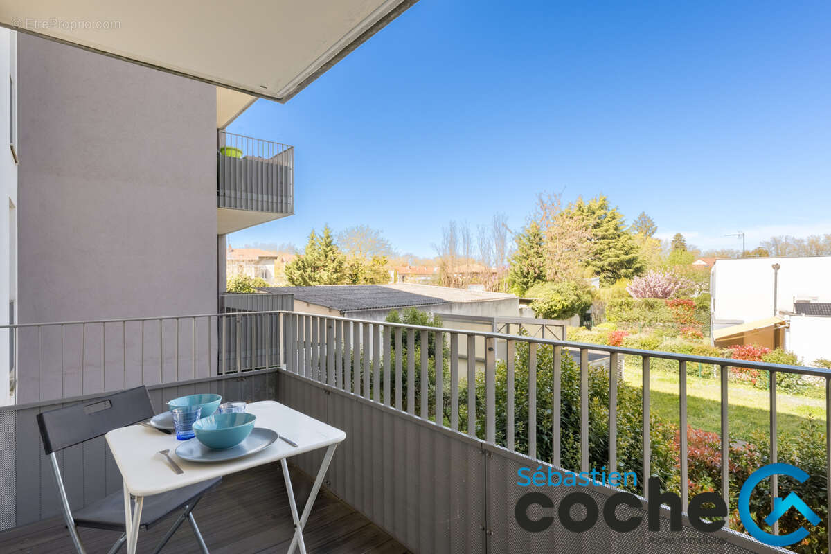 Appartement à BRON