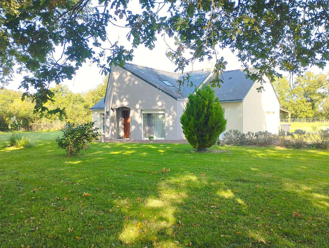 Maison à SAINTE-ANNE-SUR-BRIVET