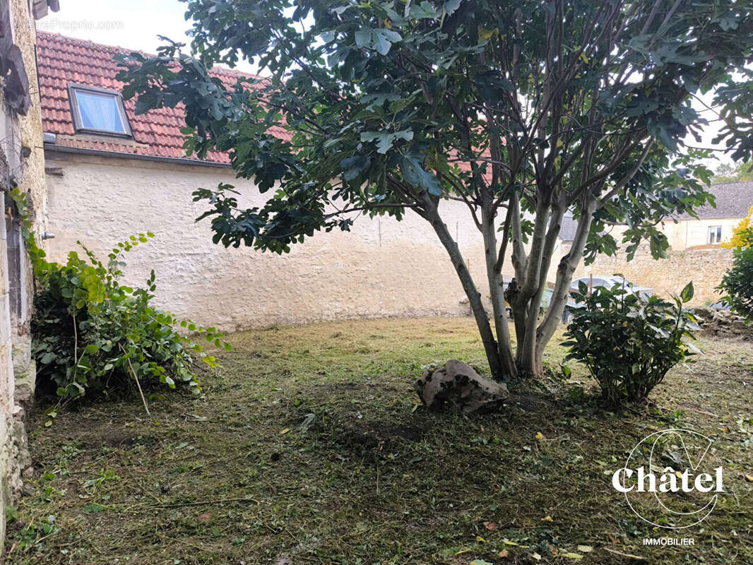 Maison à CREPY-EN-VALOIS