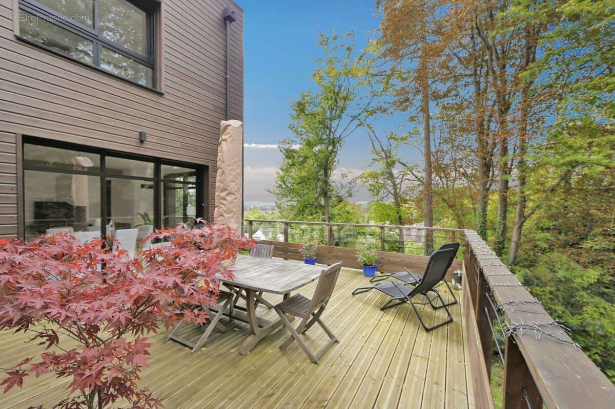 Proche L'ISLE-ADAM (95) - Maison d'architecte d'exception au coeur d'un écrin de verdure - photo 5