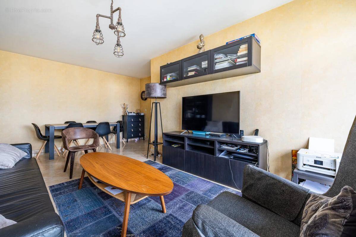 Appartement à JUVISY-SUR-ORGE