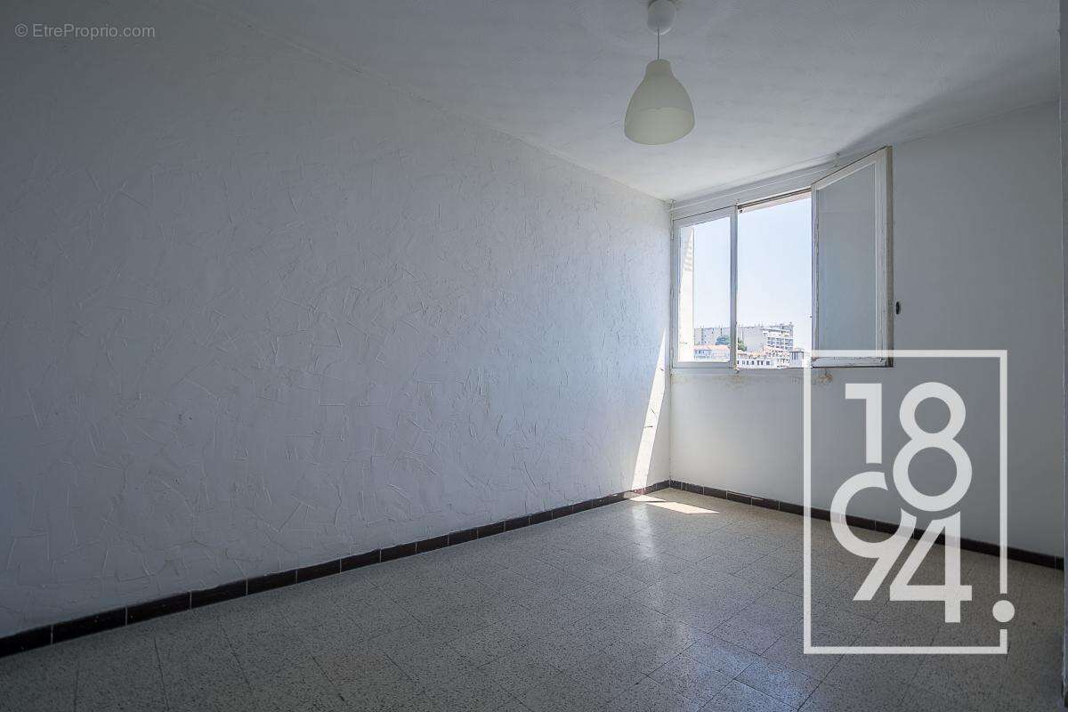 Appartement à MARSEILLE-14E
