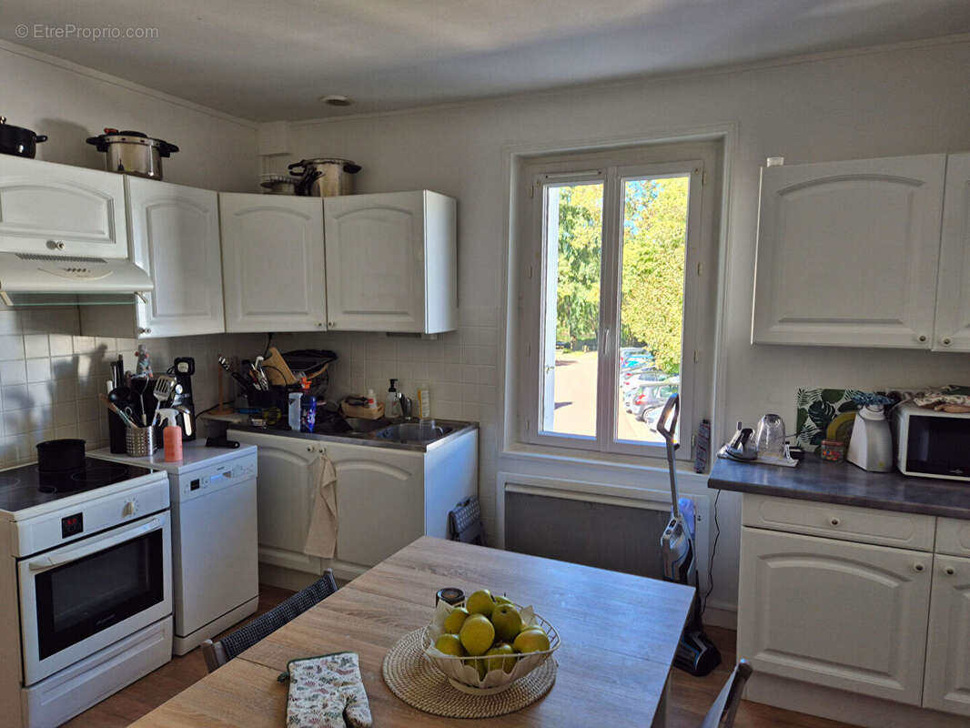 Appartement à MONTS