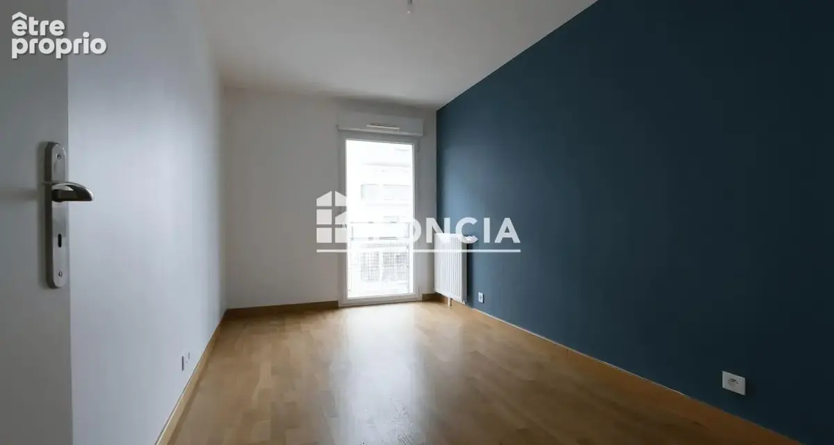 Grand appartement 4 pièces avec balcon et parking - photo 6