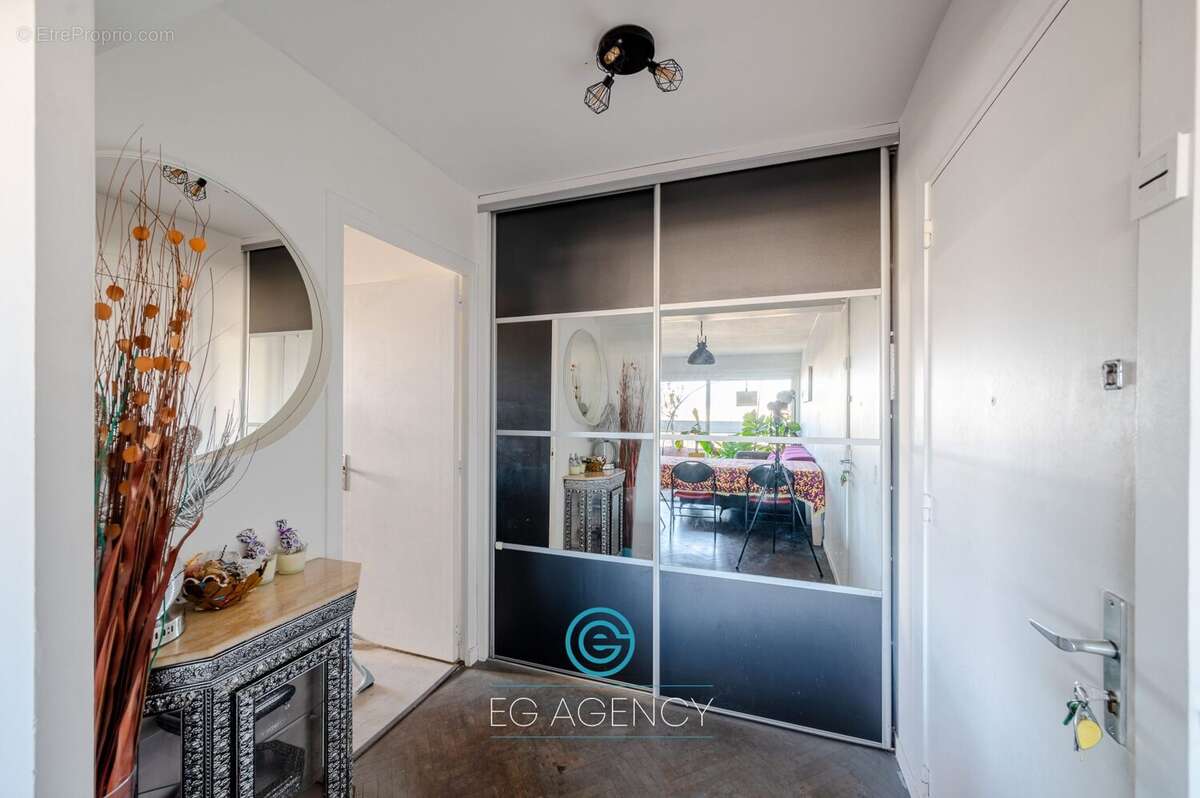 Appartement à MARSEILLE-9E