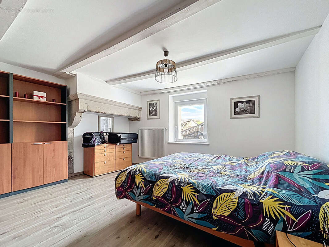 Maison à COURCELLES-SOUS-CHATENOIS