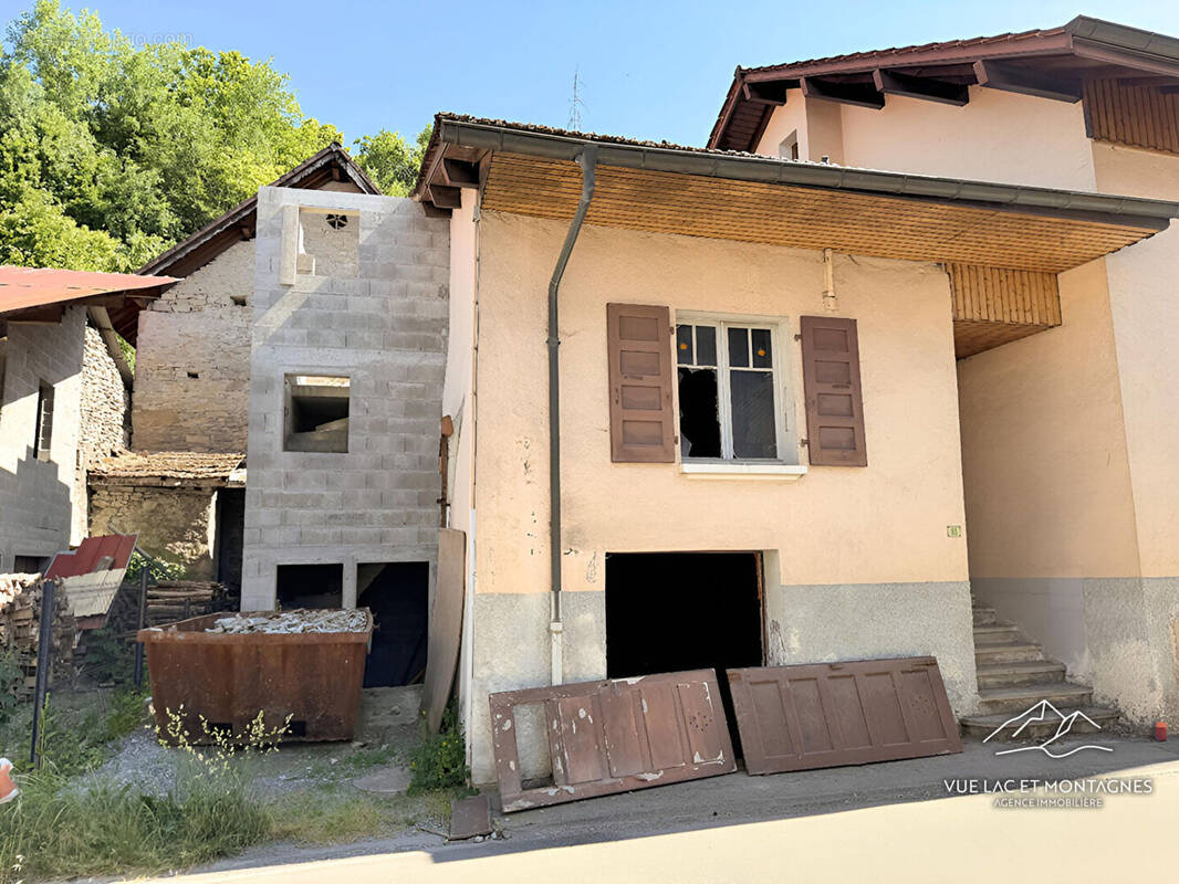 Maison à ALLINGES