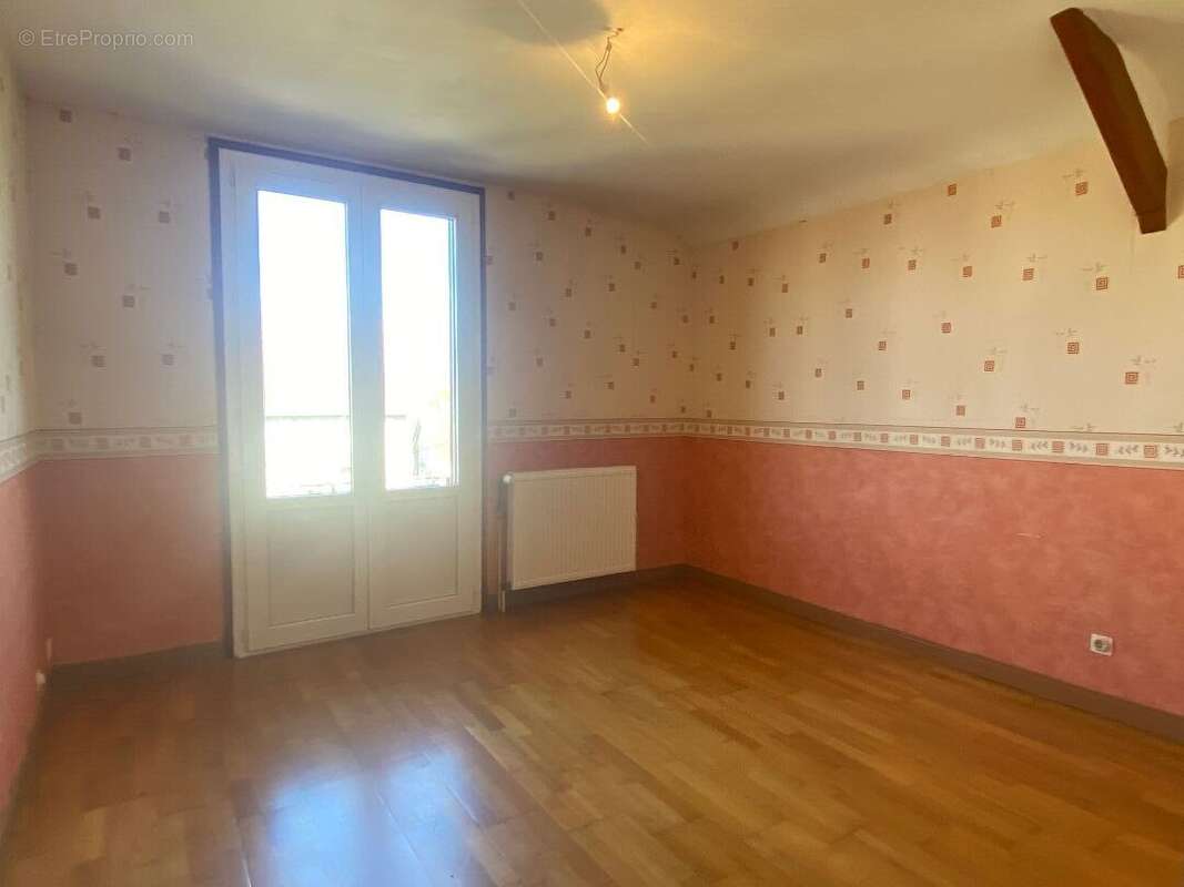 Maison à MONTLUCON