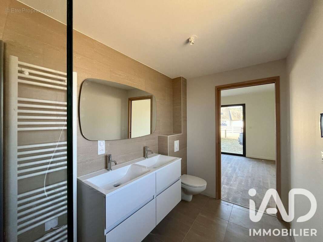 Maison 185 m² à Lithaire  - photo 8