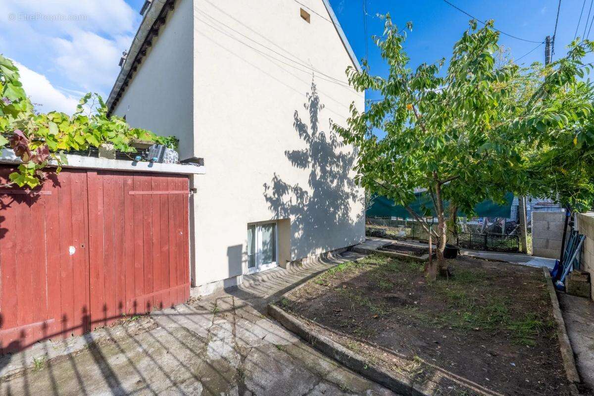 Maison à CARRIERES-SOUS-POISSY