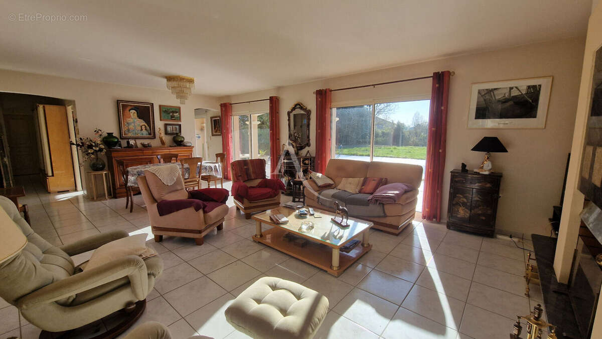 Maison à TALMONT-SAINT-HILAIRE