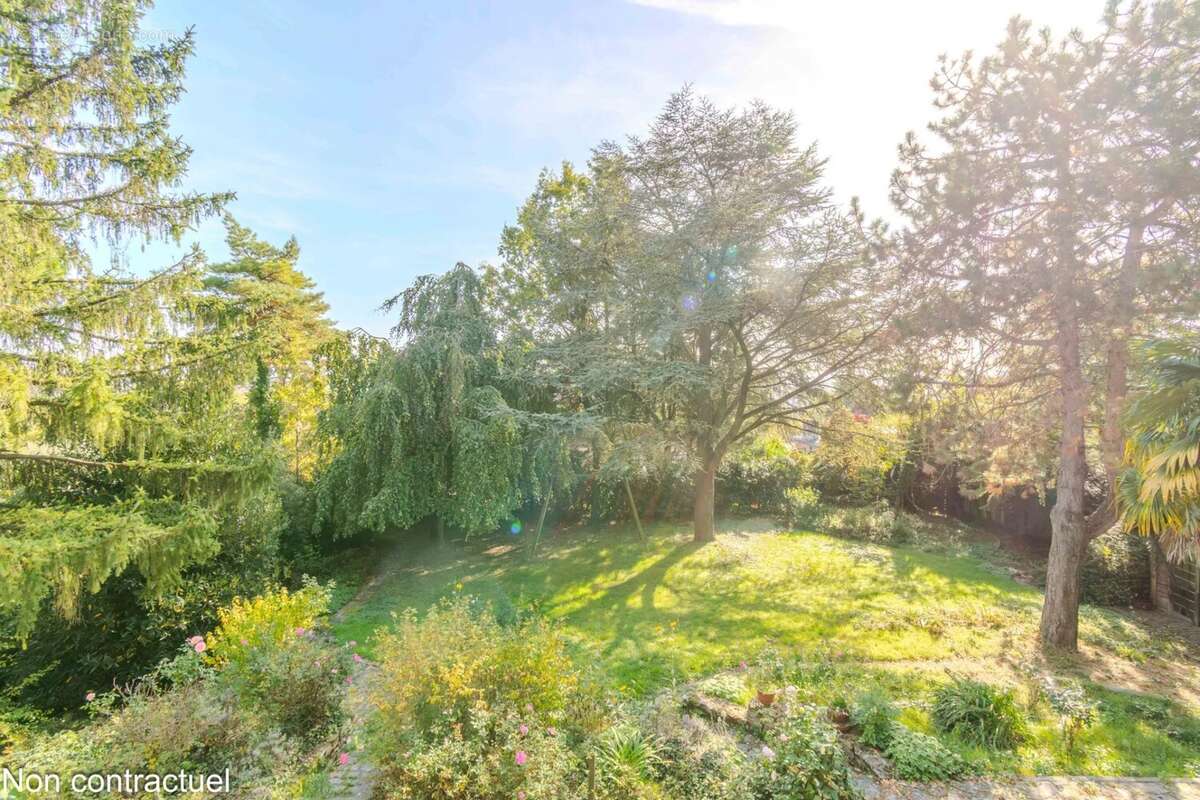 Maison à DEUIL-LA-BARRE