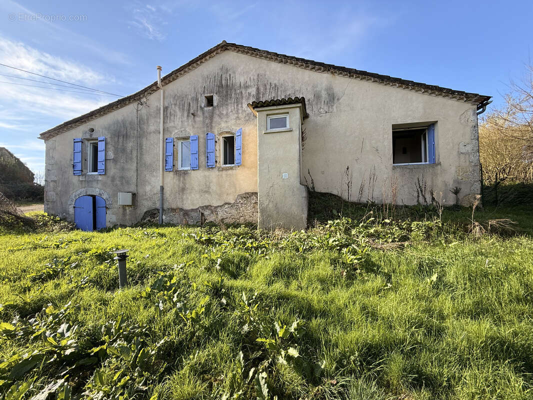 Maison à LAROQUE-TIMBAUT