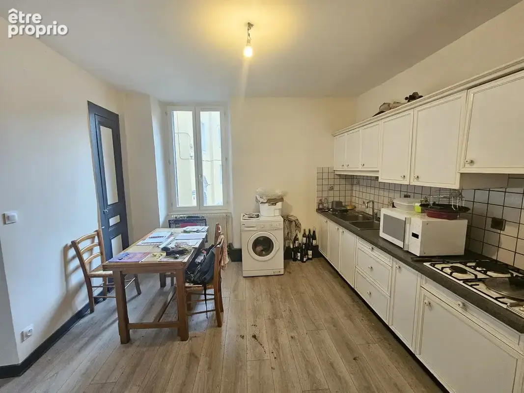 proche centre-ville : immeuble composé de 2 appartement type F3 - photo 8