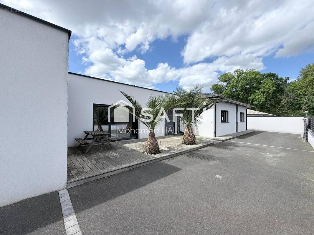Photo 1 - Maison à LEOGNAN