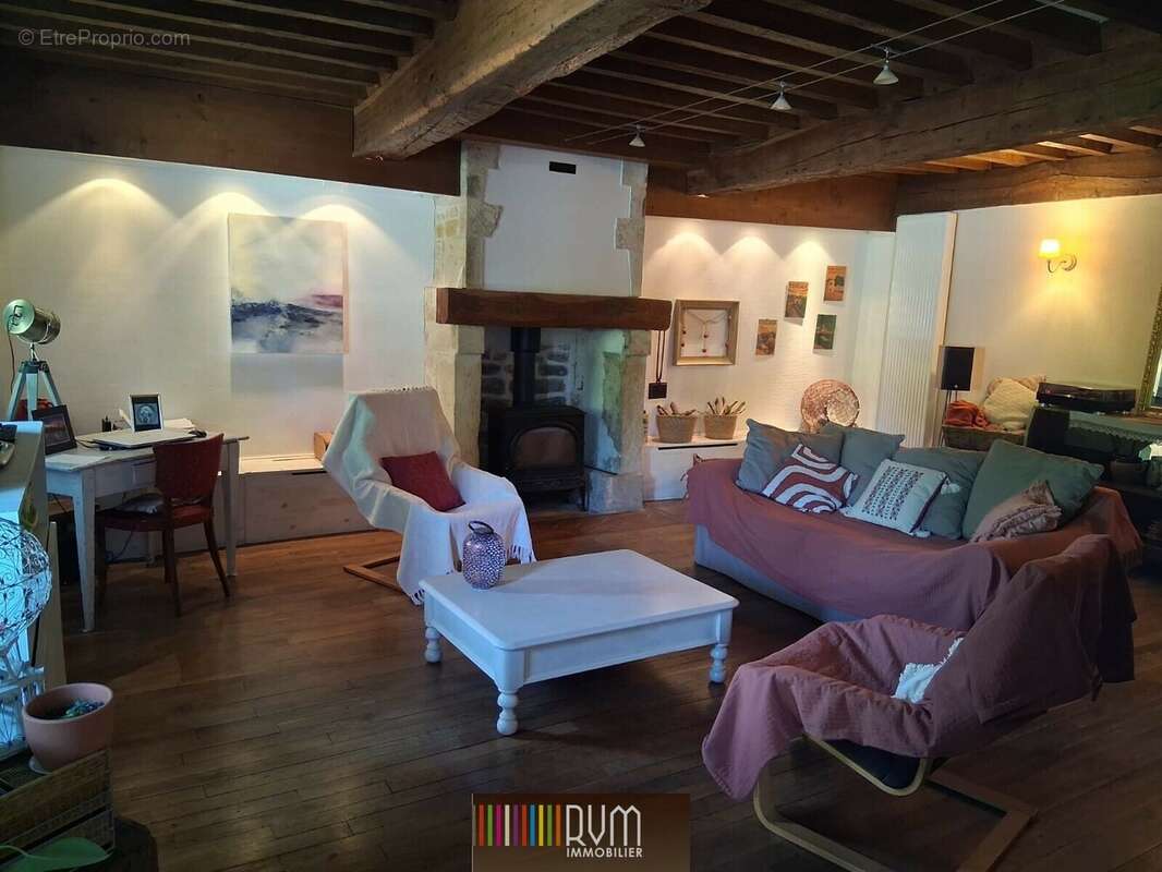 Maison 227 m² à Villereversure  - photo 7