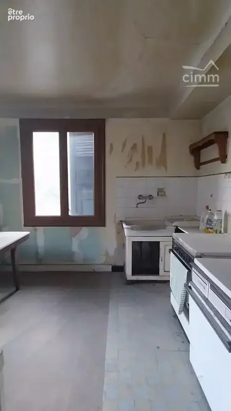 Maison  82 m² à rénover avec jardin, cave, grenier et garage - photo 2