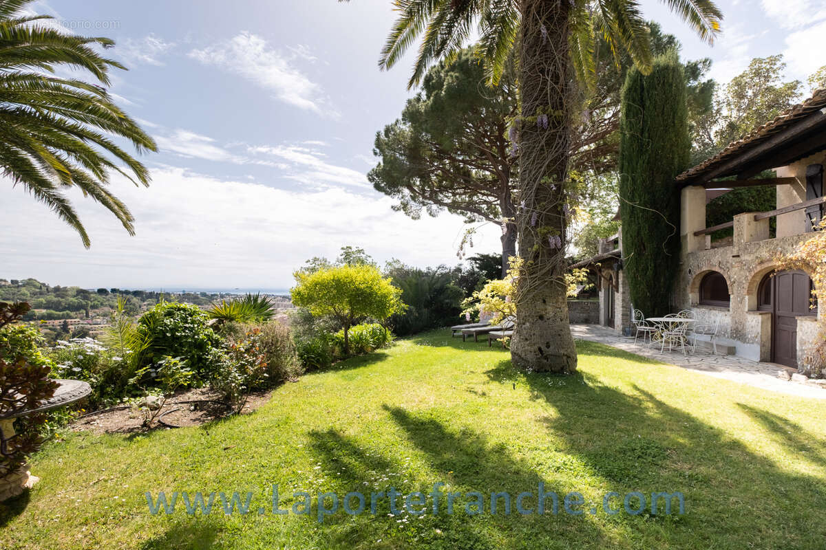 Maison à CAGNES-SUR-MER
