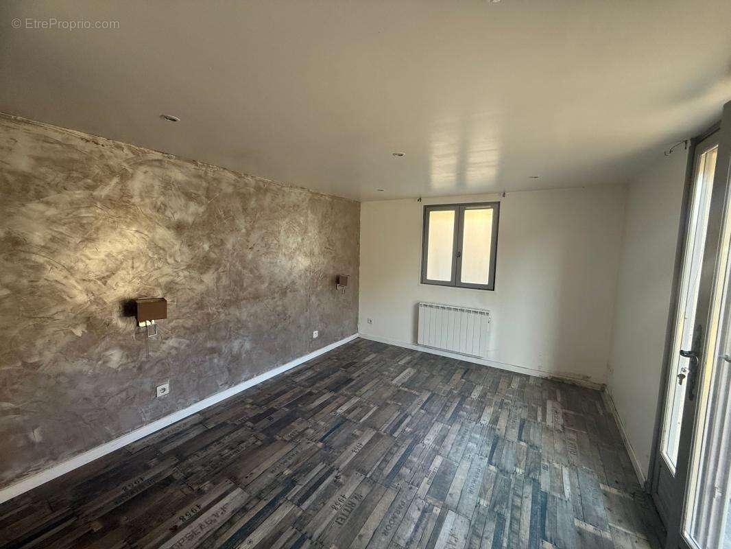 Appartement à VERNEUIL-EN-HALATTE