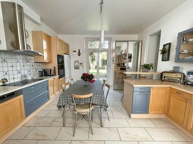 Maison à MAISONS-ALFORT