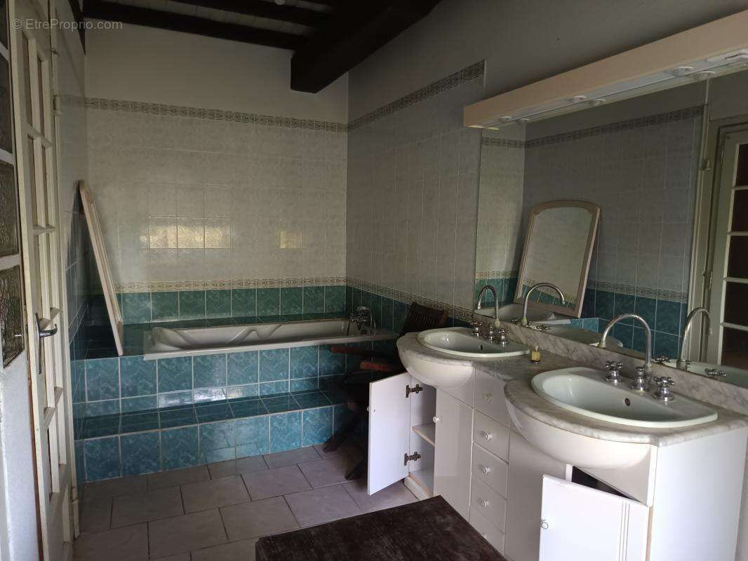 EXCLUSIVITÉ – Superbe Bâtisse Gasconne du XIXᵉ siècle (260 m²) – Parc de 4 500 m² - photo 11
