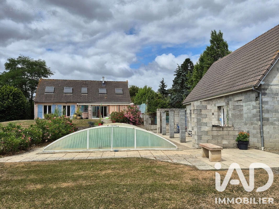 Maison 134 m² à Blangy-Tronville  - photo 3