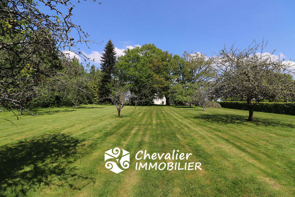 Maison à SAINT-NOLFF