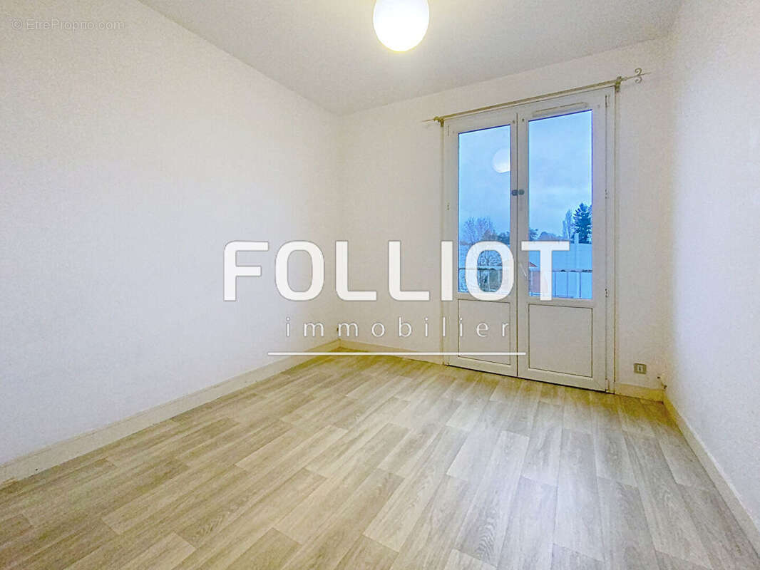 Appartement à FOUGERES