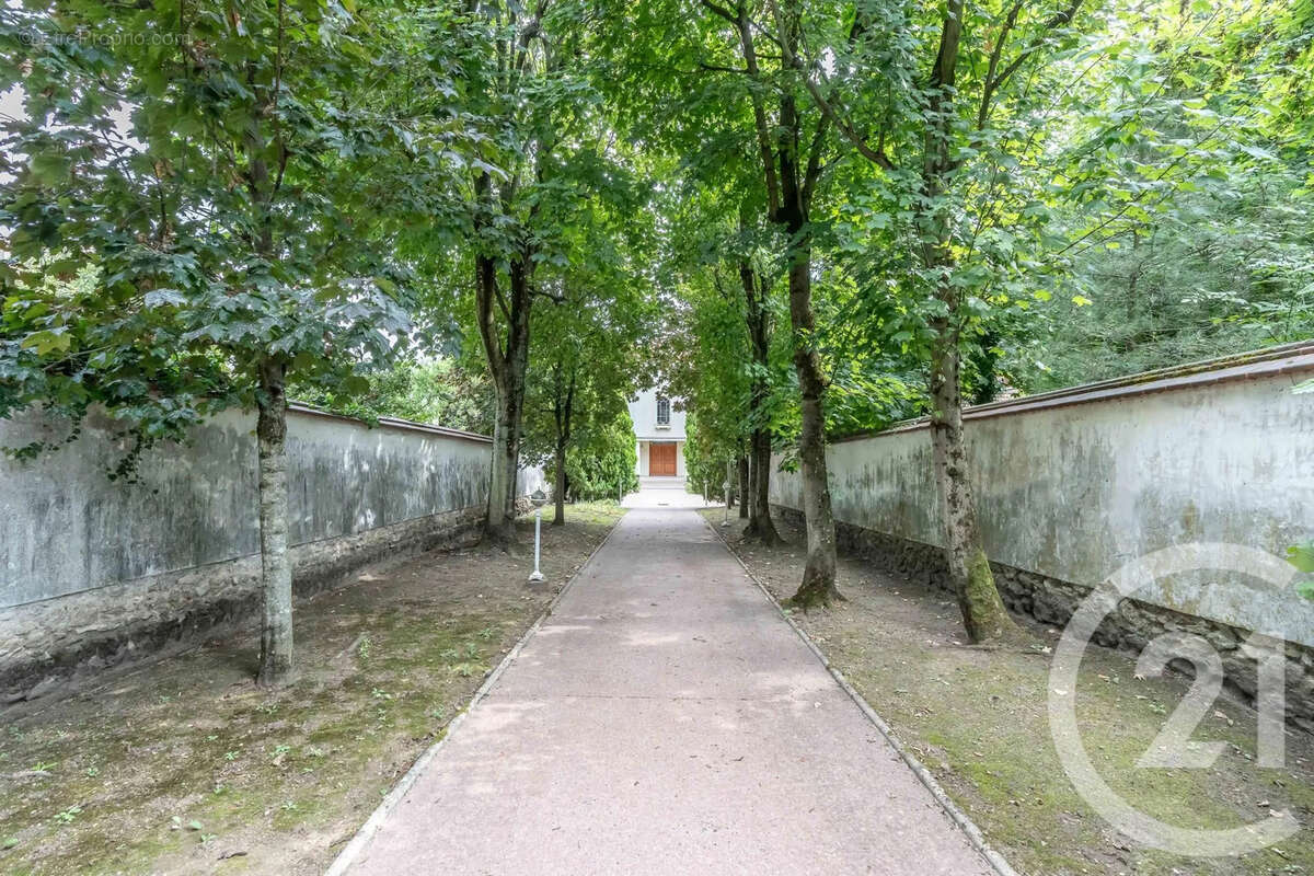 Maison à CHAMPIGNY-SUR-MARNE