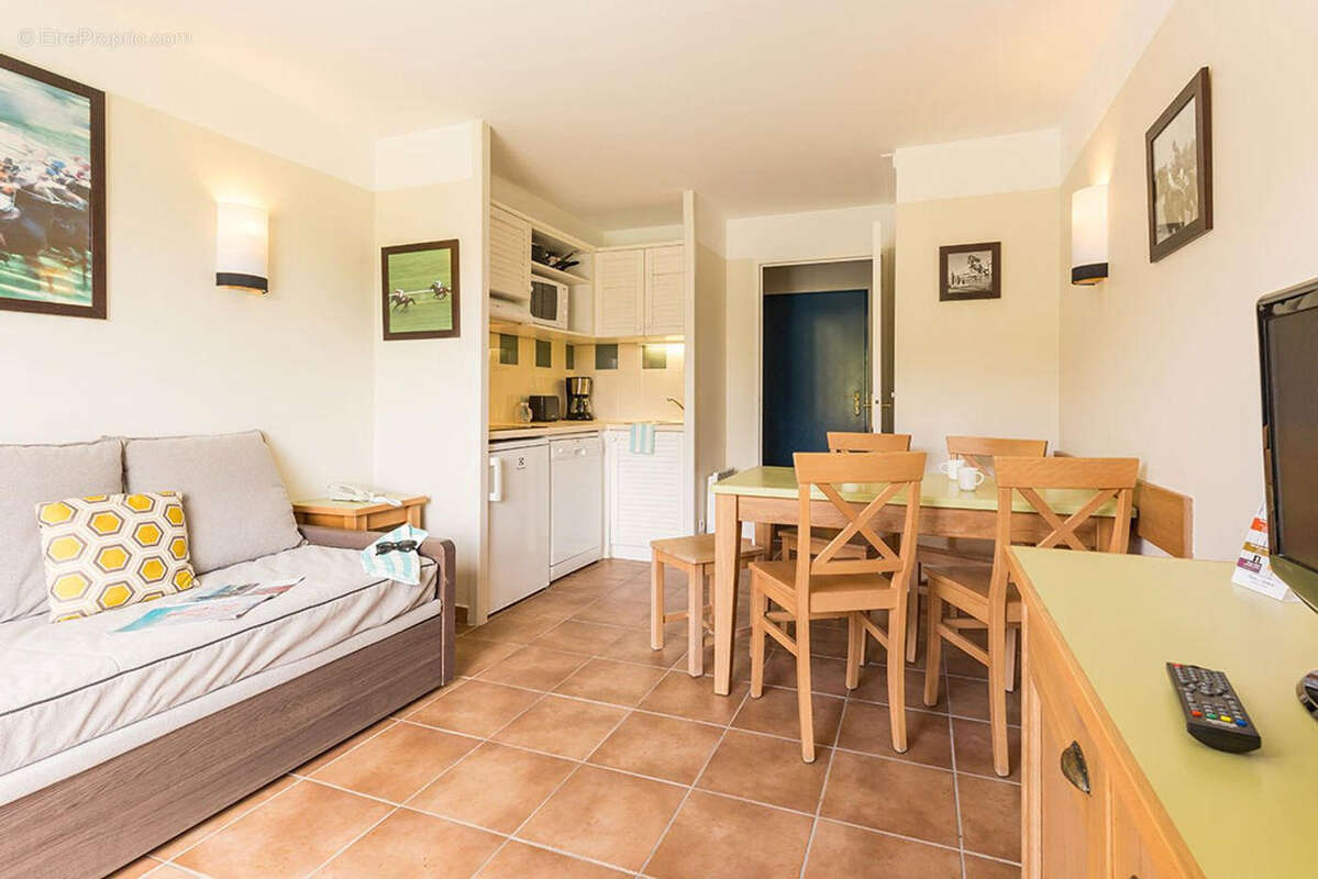 14430 BRANVILLE Studio a vendre. SH 27m². - photo 2