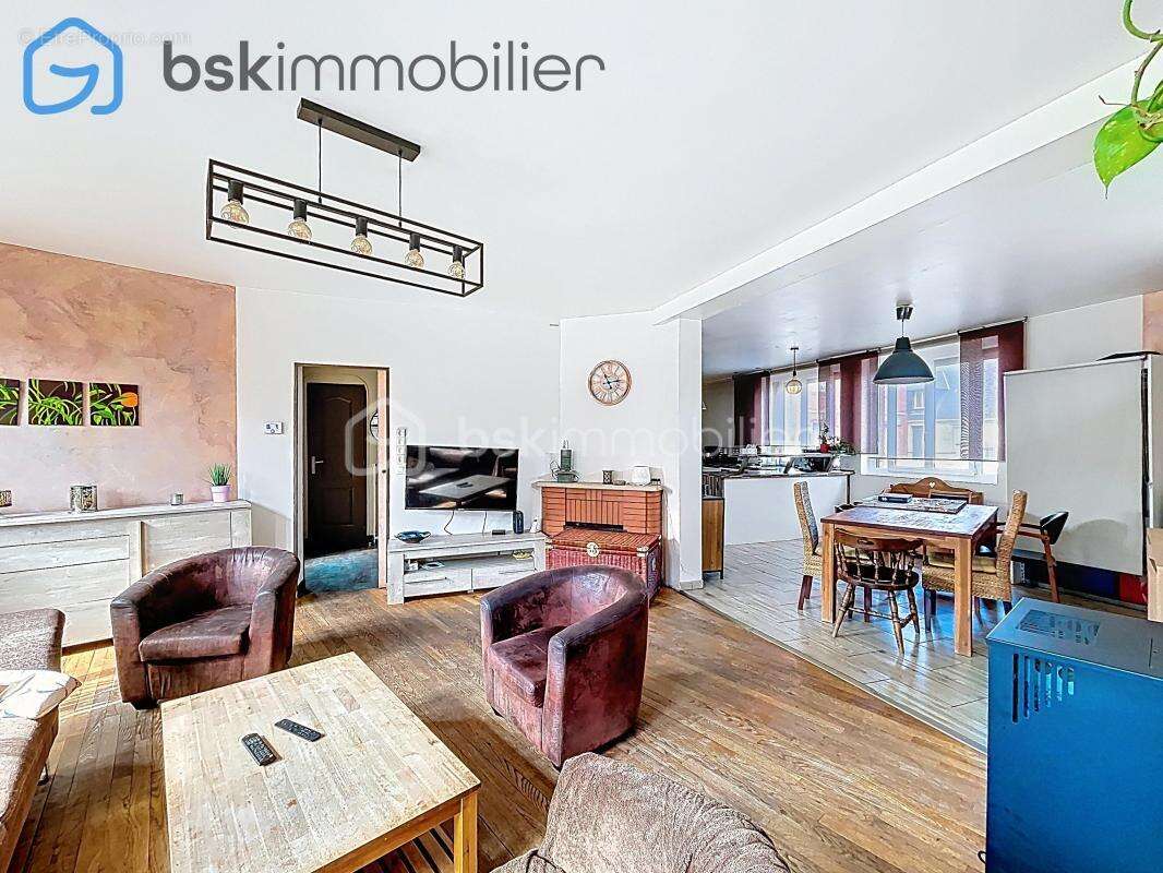 Maison à SAINT-ETIENNE-DU-ROUVRAY