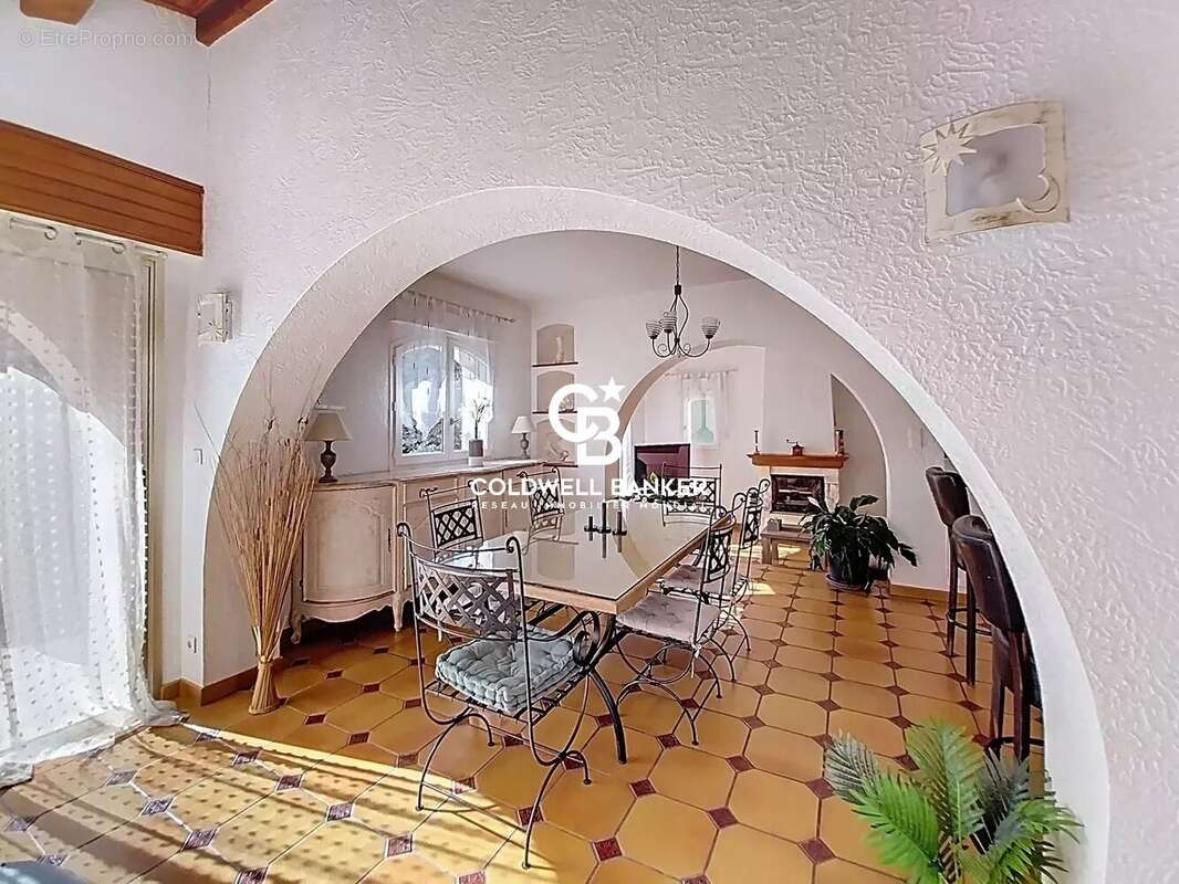 Maison à FREJUS