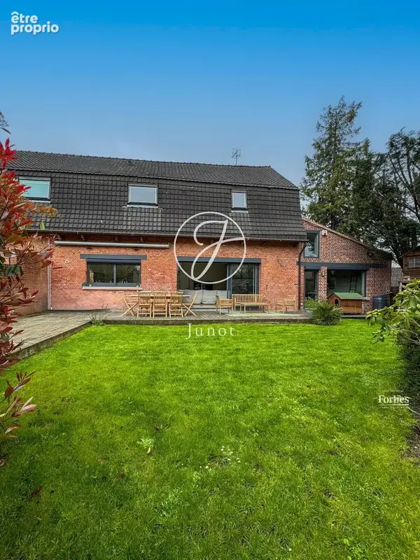 Marcq-en-Barœul – HIPPODROME – Élégante maison flamande – 8 pièces – 6 chambres – Jardin paysager – Studio indépendant – Garage - photo 15