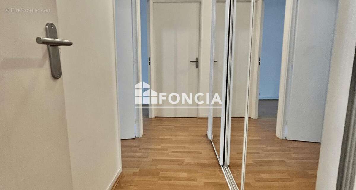 Appartement à LEVALLOIS-PERRET