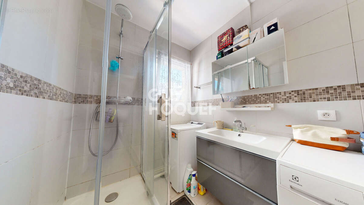 Appartement à PARIS-20E