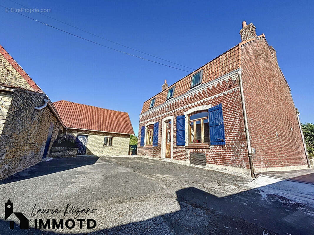 Maison à SAINT-GEORGES-SUR-L'AA