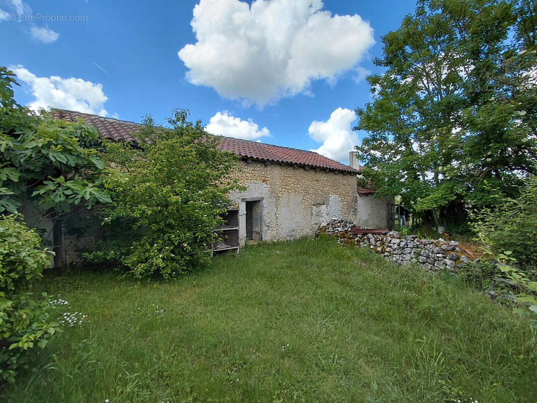 Maison à TOCANE-SAINT-APRE