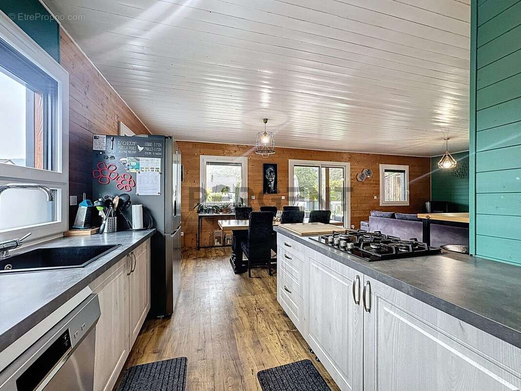 Maison à JOIGNY-SUR-MEUSE