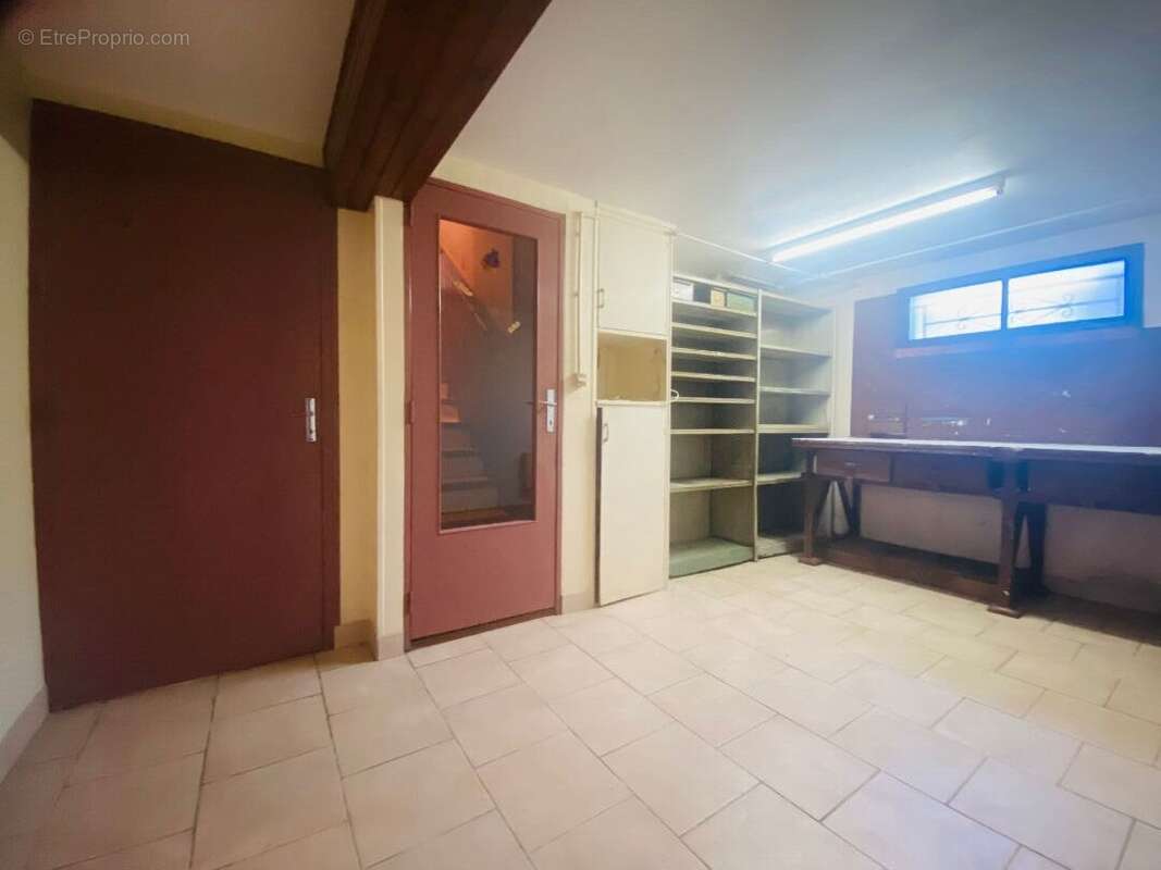A vendre à la Chapelaude - Maison 4 chambres sur sous/sol semi-enterrée avec garage pour 2 vl - photo 12