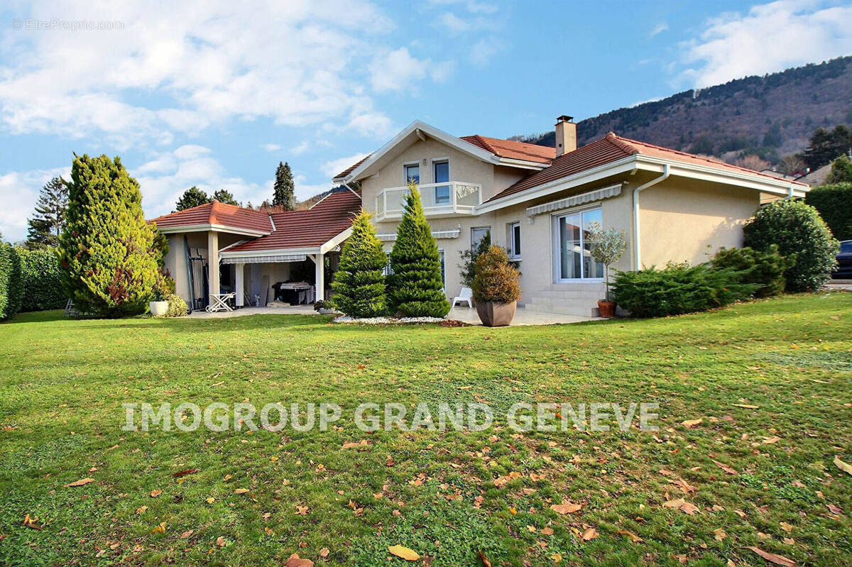 Maison à SAINT-CERGUES