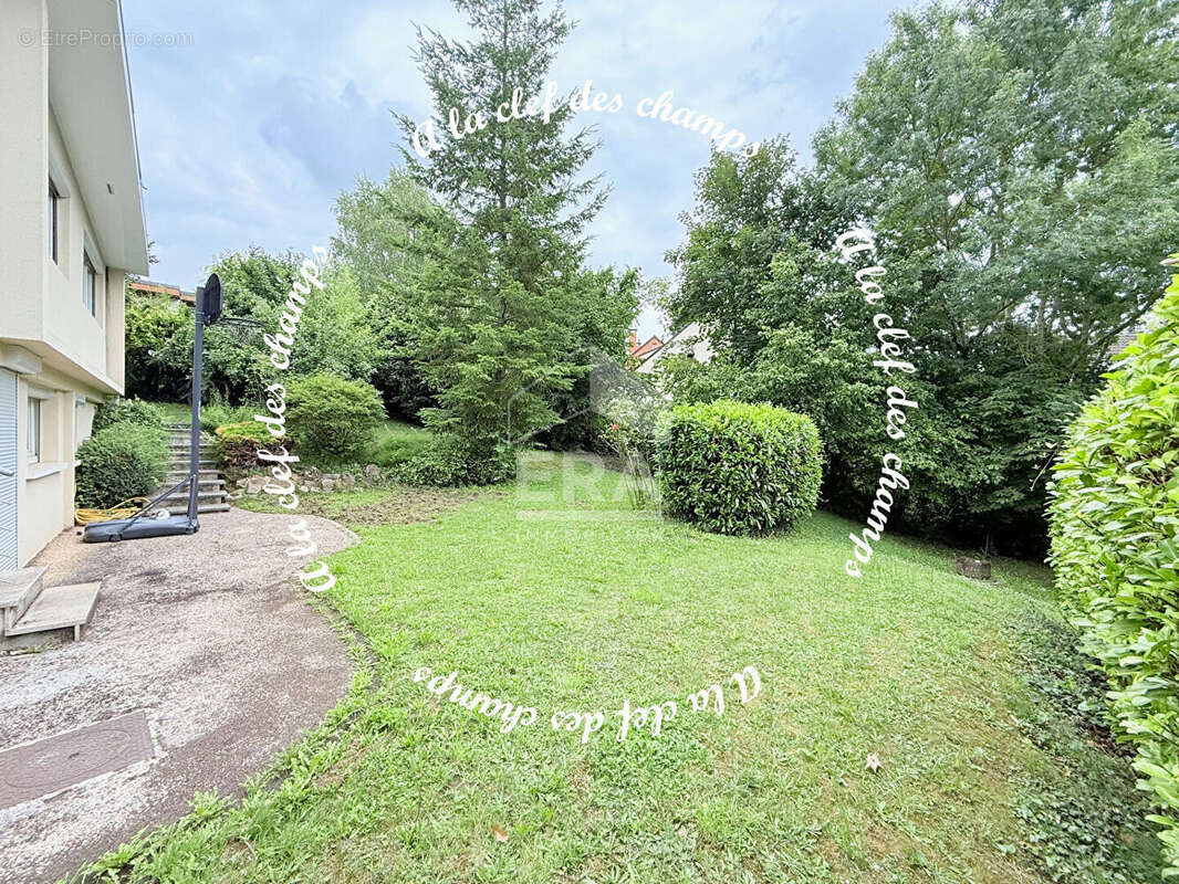 Maison à GIF-SUR-YVETTE