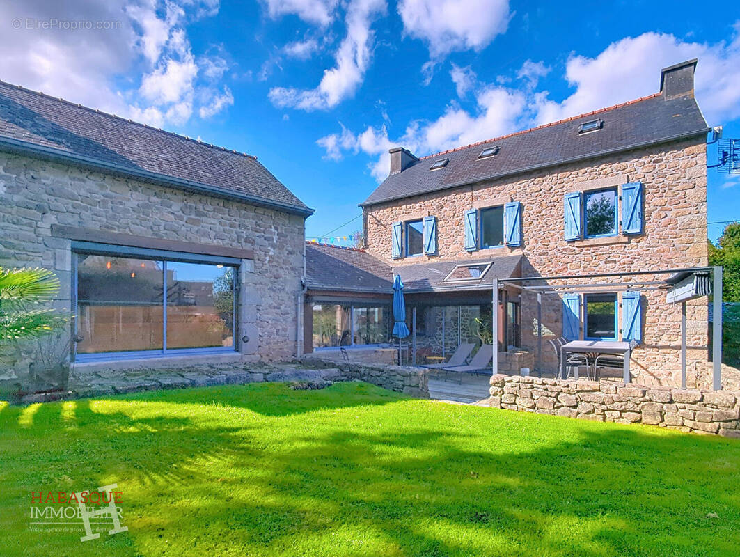 Maison à PLOUDANIEL