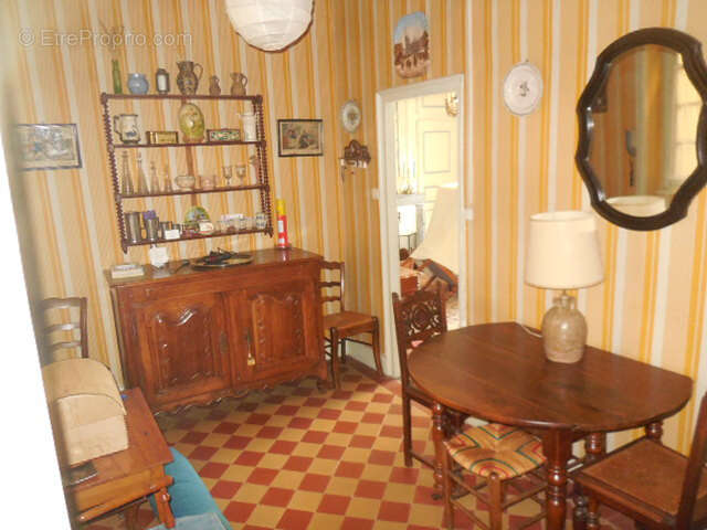 Appartement à MARINGUES