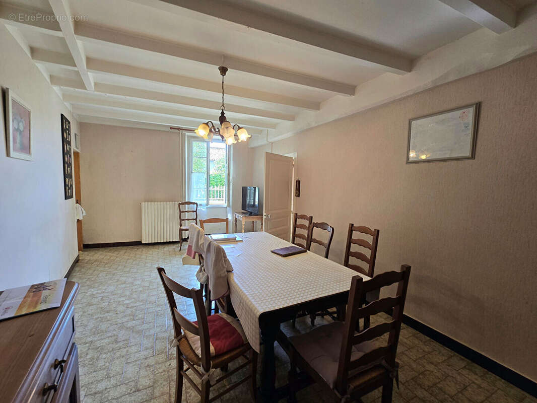 Maison à LOZAY