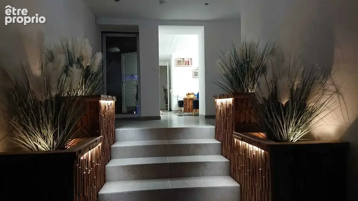 Maison 10 pièces 387 m² à vendre à Cessy (01170) - photo 12