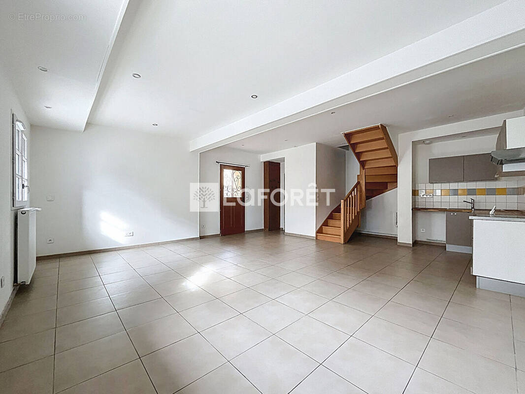 Appartement à FOSSES