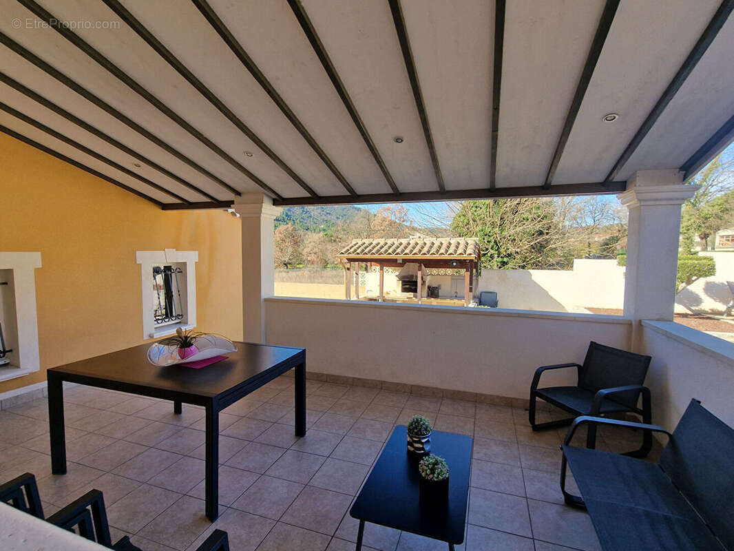 Maison à SAINT-FLORENT-SUR-AUZONNET
