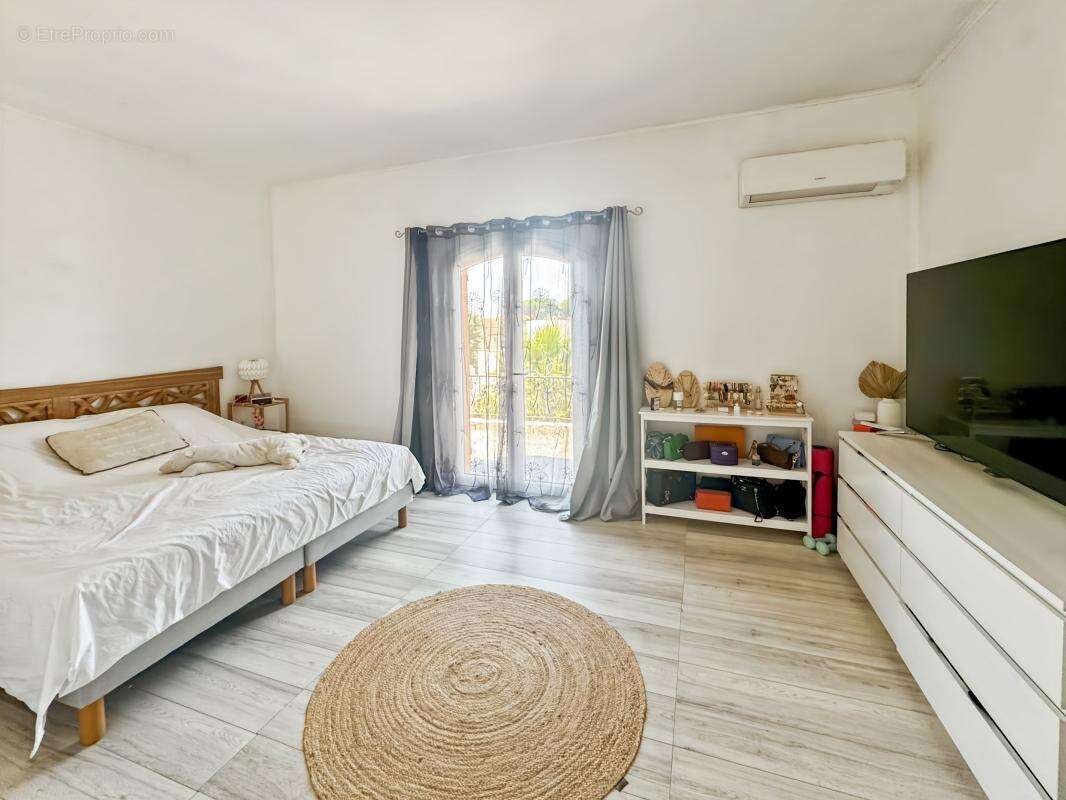 Maison à FREJUS